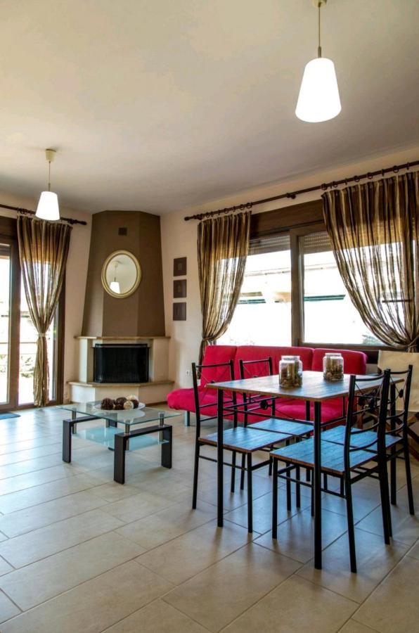 Canal Luxury Apartments Nea Poteidaia Exterior photo